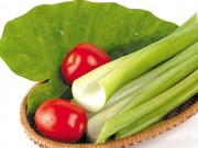 Bếp Eva - Thực hư chuyện tử vong do ăn bún dọc mùng