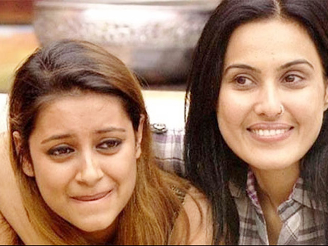 Bạn thân Cô dâu 8 tuổi bị đe dọa vì kiện Rahul