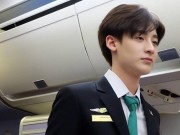 Làm đẹp - Vẻ đẹp không góc chết của mỹ nam bị nhầm là tiếp viên Vietnam Airlines