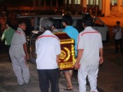 Tin tức - Đau đớn nhận xác người thân vụ tai nạn thảm khốc ở Bình Thuận