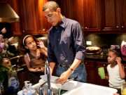 Tin tức - Barack Obama: 'Công việc Tổng thống giúp tôi làm cha tốt hơn'