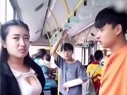 Clip Eva - Chàng trai "xịt máu mũi" khi nhìn thấy cô gái mặc gợi cảm