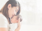 Làm mẹ - Chăm sóc da bé trong mùa nóng: Cách nào cho đúng?