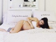 Bà bầu - Bà mẹ ‘bụng bầu vượt mặt’ tiết lộ chiêu giữ dáng đẹp