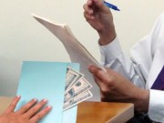 Tin tức - Bệnh nhân “tố” bác sĩ nhận cả xấp phong bì như đi đám cưới
