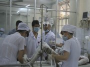 Tin tức - Mang xăng đến bệnh viện đốt vợ cũ, cả 2 nguy kịch