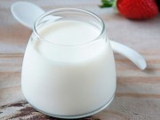 Sức khỏe - Bị ung thư vú không nên ăn sữa chua