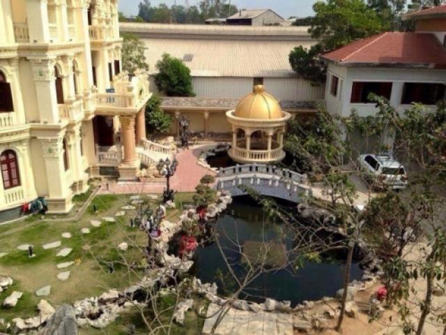 'Bí ẩn' biệt thự dát vàng 9999 kiểu hoàng gia ở Thái Nguyên