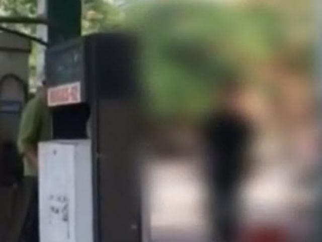 Video: Đổ 500 nghìn tiền xăng nhưng bình trống không