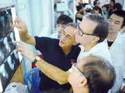 Tin tức - Sự “hồi sinh” kỳ diệu của bé bị cắt nhầm bàng quang