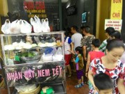 Tin tức - Sau 1 tháng, quán "bún chả Obama" vẫn chưa hết "hot"