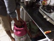 Mua sắm - Giá cả - Dân chê điện đắt, “chạy theo” gas rẻ