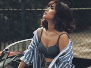 Làng sao - Bùi Bích Phương lăng xê vẻ sexy trong MV mới