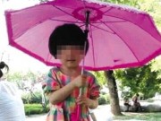 Sức khỏe - Bị cô giáo đãng trí bỏ quên trong ô tô, bé 3 tuổi chết ngạt