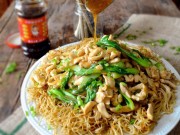 Bếp Eva - Mì trứng xào gà, rau cải đơn giản mà ngon