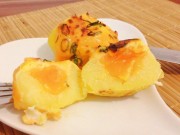 Bếp Eva - Trứng bọc khoai tây nướng lòng đào