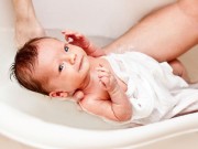 Làm mẹ - Muôn kiểu tắm hại con mẹ cần tránh