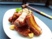 Bếp Eva - Sườn sốt tỏi cay nhìn là muốn ăn!