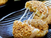 Bếp Eva - Bánh chuối nhân phô mai cả nhà đều mê