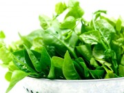 Làm mẹ - Mồng tơi – rau “vàng” cho bé ăn dặm