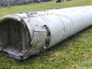 Tin tức - Phát hiện mảnh vỡ nghi của máy bay MH370