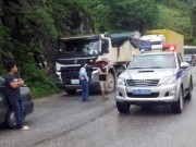 Tin tức - Tài xế "đấu võ mồm", quốc lộ "tê liệt" hơn 5 giờ