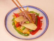 Bếp Eva - Thịt bò xào ớt chuông đơn giản, ngon cơm