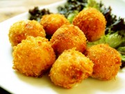 Bếp Eva - Cách làm khoai tây viên chiên xù