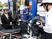 Mua sắm - Giá cả - Giá xăng tiếp tục giảm hơn 800 đồng/lít từ 15h chiều nay