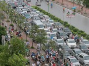 Tin tức - Tắc đường nghiêm trọng tại phố Tố Hữu