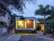Nhà đẹp - Báo ngoại ca ngợi nhà chống lũ hiện đại ở Nghệ An