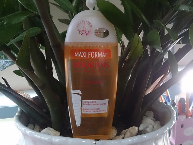 Đánh giá nước hoa hồng bổ sung Vitamin C Enriched Toner Bourjois