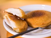 Bếp Eva - Nhâm nhi bánh mì kẹp kem chiên ngon mê mẩn
