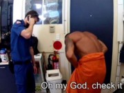 Tin tức - Người đàn ông bị chó cắn rách 'của quý'