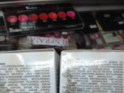 Mua sắm - Giá cả - Mỹ phẩm nghi gây ung thư vẫn ngập thị trường