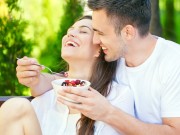 Chuẩn bị mang thai - 8 thực phẩm "vàng" cho nam giới hiếm muộn