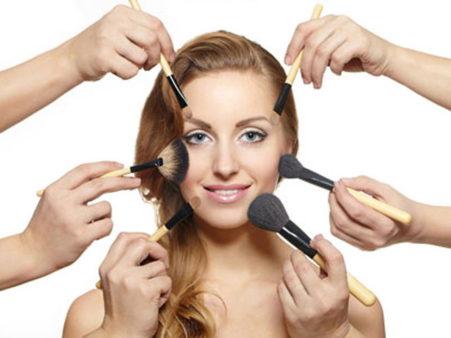 3 nghề làm đẹp khó tin nhưng có thật