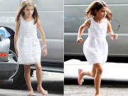 Làng sao - Suri xinh như công chúa khi đến phim trường cùng mẹ