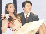 Làng sao - Kwon Sang Woo bị chỉ trích vì "đụng chạm" bạn diễn