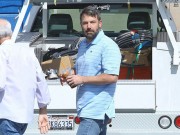 Làng sao - Ben Affleck tháo nhẫn cưới dù định làm hòa với vợ