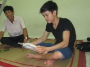 Tin tức - Cậu bé mồ côi tằn tiện 400 ngàn đi thi đã đậu đại học