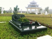 Nhà đẹp - Dân Việt đổ xô đi mua đất nghĩa trang trong tháng cô hồn