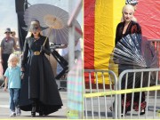 Làng sao - Lady Gaga lộng lẫy như bà hoàng trong bộ đầm đen