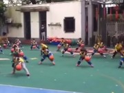 Clip Eva - Màn vũ đạo ngoạn mục của các bé với bóng chuyền