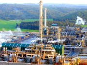 Mua sắm - Giá cả - Xăng dầu trong nước giá cao, lo ế