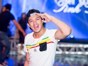 Làng sao - Trọng Hiếu nhắng nhít khi tập luyện chương trình