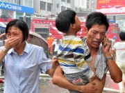 Làm mẹ - TQ: Kinh hoàng cảnh trẻ bị ném khỏi cửa sổ do cháy trường
