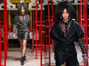 Thời trang - Hoàng Thuỳ ấn tượng trong show của KTZ sau 2 lần trượt casting