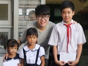 Làng sao - Đức Phúc đi từ thiện sau ồn ào đạt quán quân The Voice