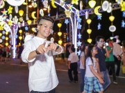 Hậu trường - Quang Anh diện đồ "sành điệu" chơi Trung Thu
